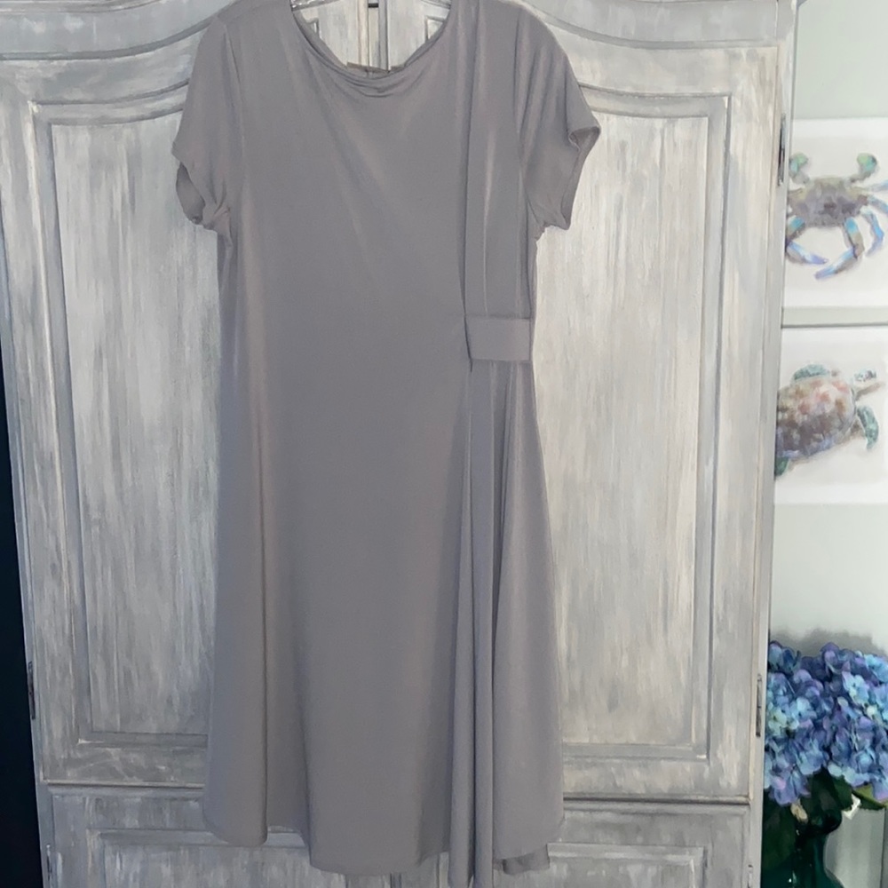 Simonton Says designed by George Light Gray  short sleeved Dress w side pleats